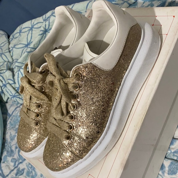 Alexander McQueen Oversized Glitter Sneaker - Picture 1 of 6